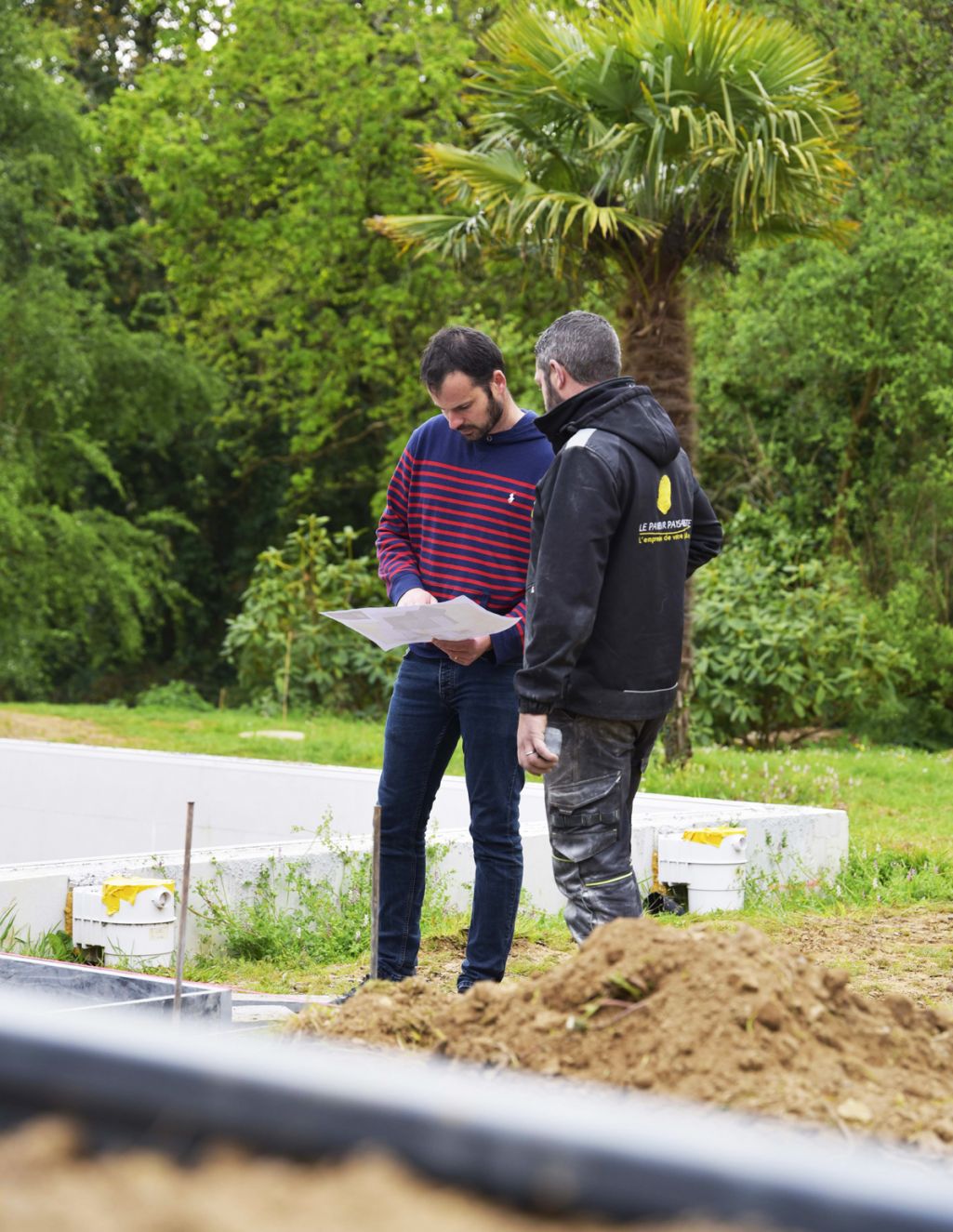 Une équipe de paysagistes qualifiés, à votre service dans le Finistère Nord Une équipe de paysagistes qualifiés, à votre service dans le Finistère Nord