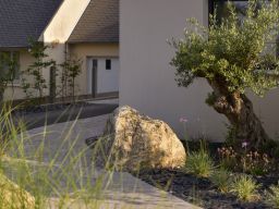 Copie de entrée extérieur aménagée (1)